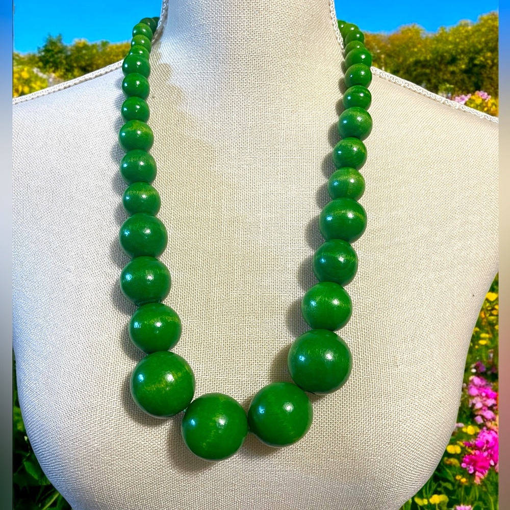 Wooden Green Necklace